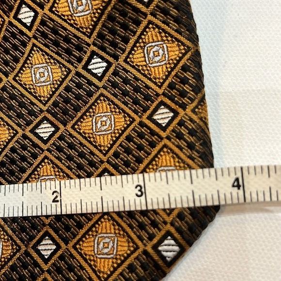 Harry Rosen Men's 100% Silk Tie - Picture 3 of 6